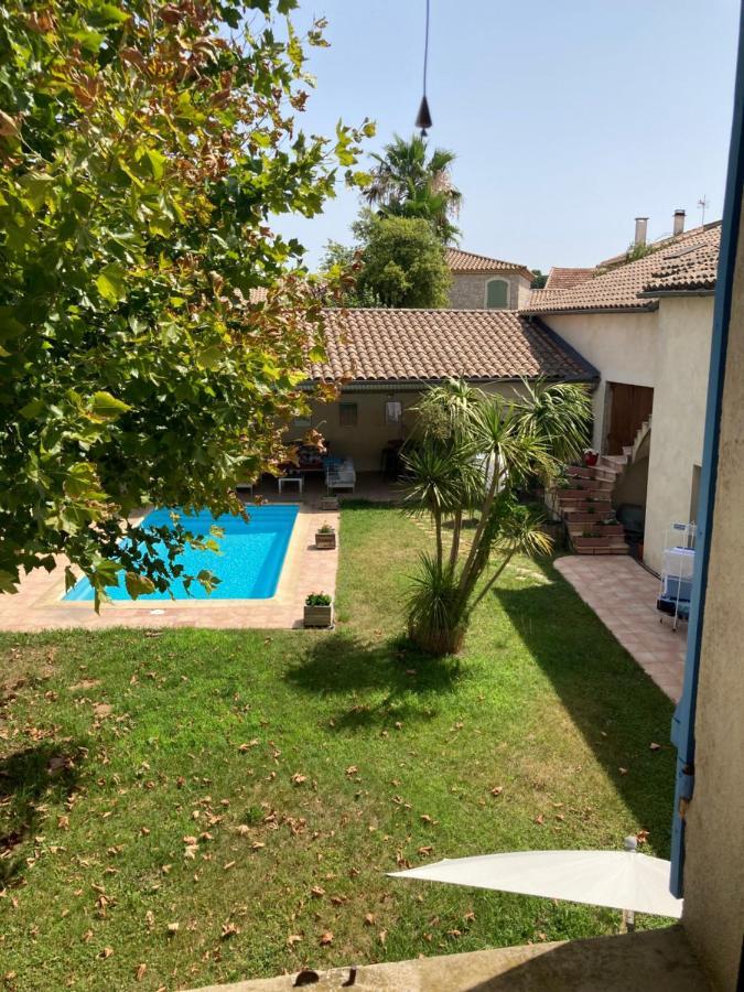 Entre Vigne Et Camargue Villa Générac Bagian luar foto